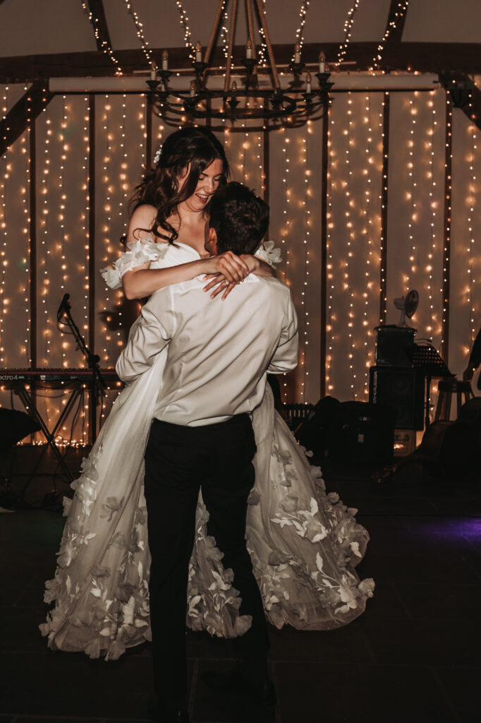 last dance by hampshire wedding photographer