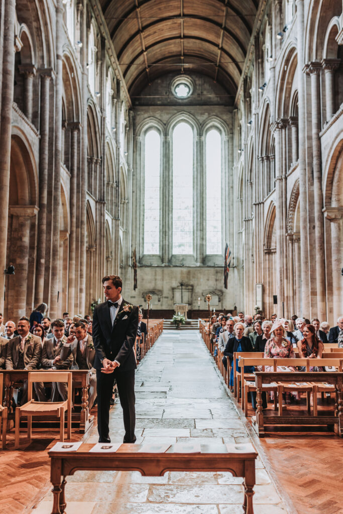 romsey abbey by hampshire wedding photographer