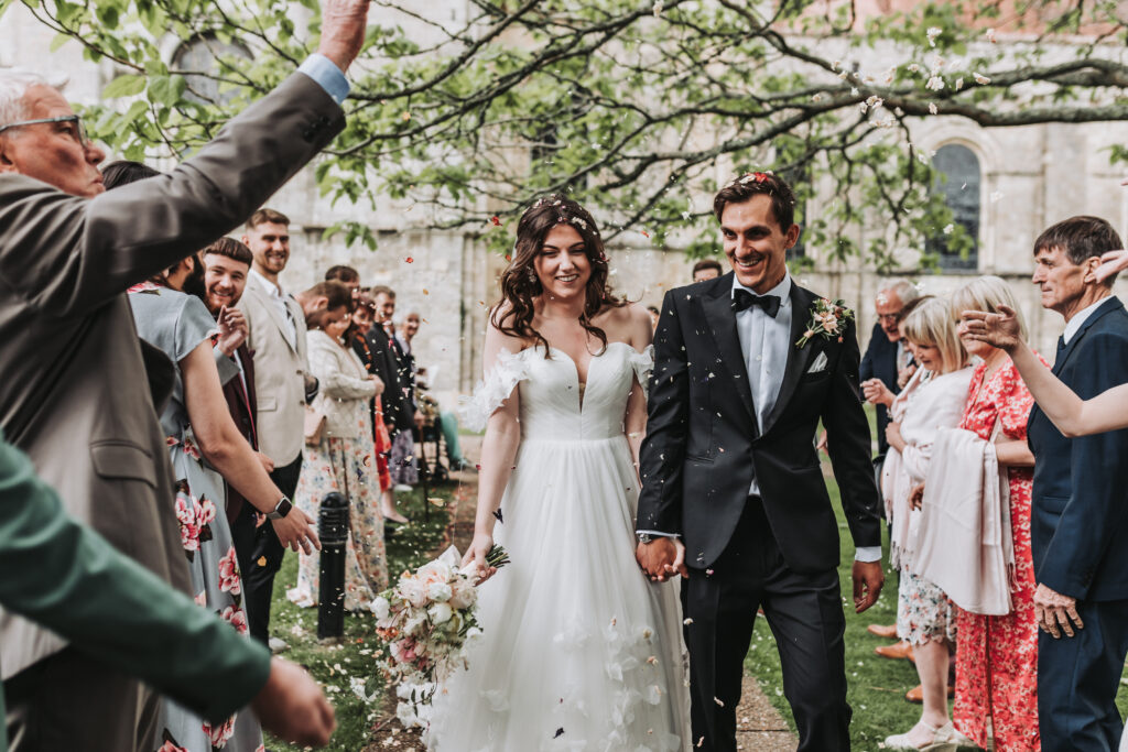 confetti photographed by hampshire wedding hpotographer