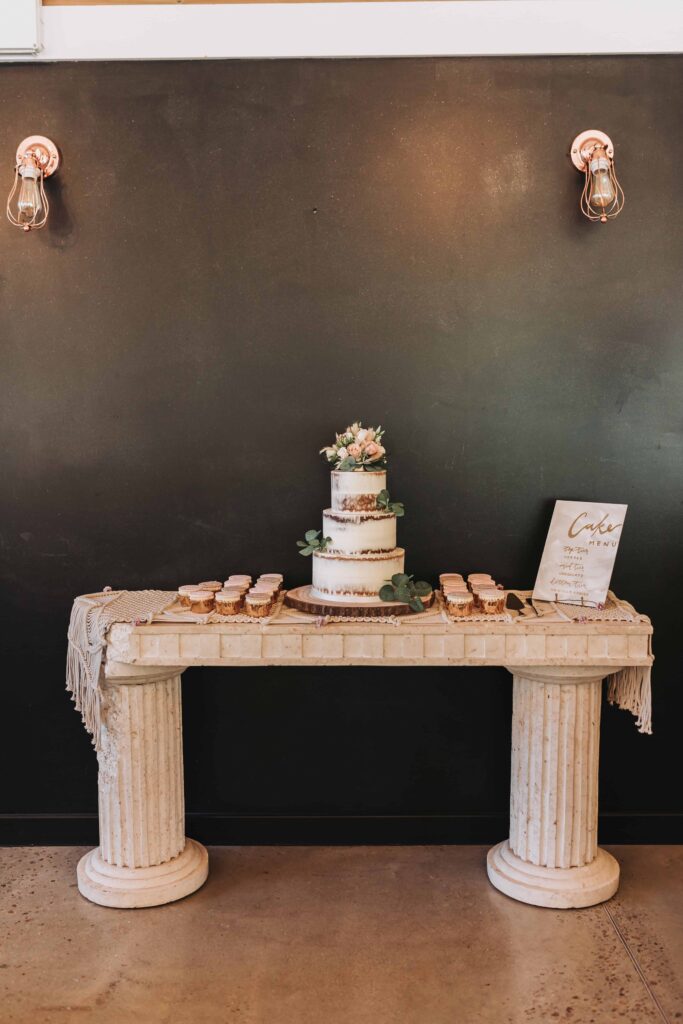 cake layout at chycara wedding