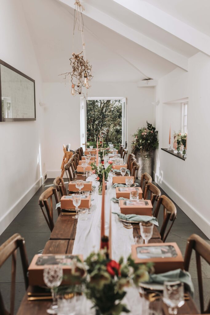 treseren wedding breakfast set up