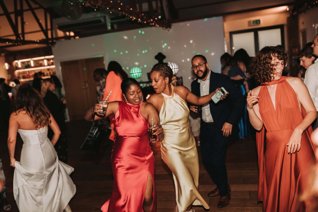 guests dancing at the green cornwall