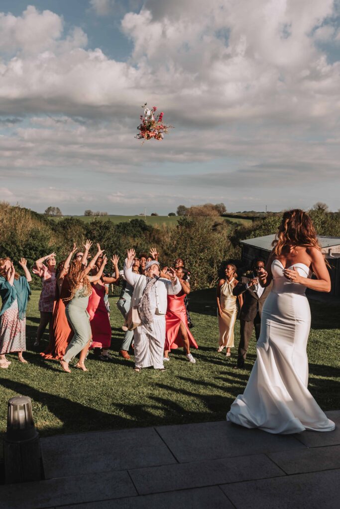 bouquet toss at the green cornwall