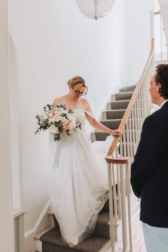 brides first look with her brother