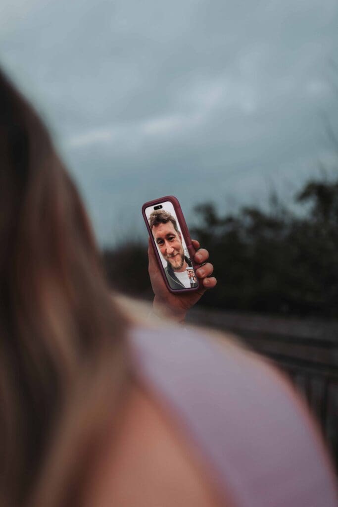 facetime video at the end of the night at beachside wedding