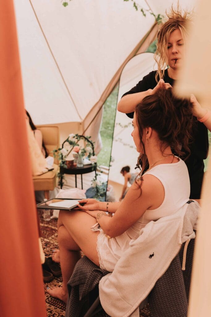 bride having her hair done